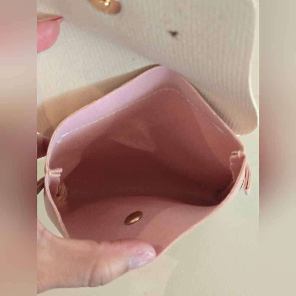 Women Shoulder Bag Fashionable Deer Decoration with Strap - Picture 4 of 5